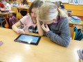 Procvičovali jsme pravopis i/y a matematiku na tabletech. Procvičovali jsme pravopis i/y a matematiku na tabletech.