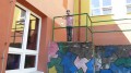 Čtvrtý pokus - vyzbrojte své čerstvé vejce, aby zvládlo přistání parašutisty.  
